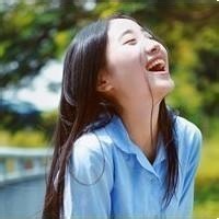 月亮小奶瓶 的头像